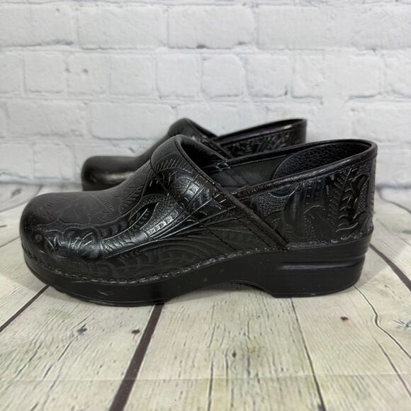 Dansko Clog 7.5-8 US 38 EU Black Embossed Leather Slip On Comfort Walk Shoes - Picture 6 of 13